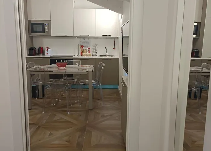Luminoso Bilocale Zona Tibaldi Bocconi * Milão